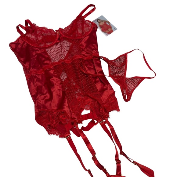 Seven Til Midnight Chemise With Criss-Cross Back And Thong Set Plus Size 3X/4X - Picture 3 of 16